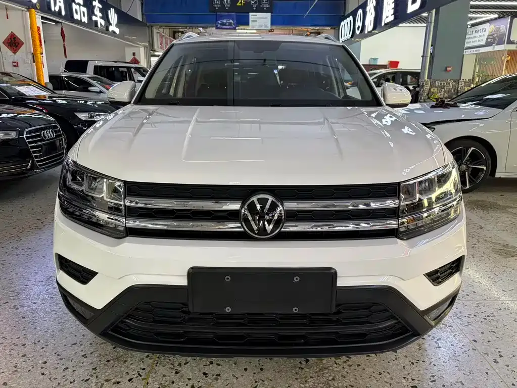 Volkswagen Tharu 2022 из CN, фото 8
