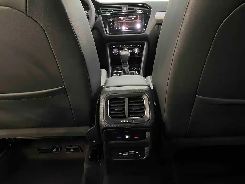 Volkswagen Tiguan L 2021 из CN, фото 6