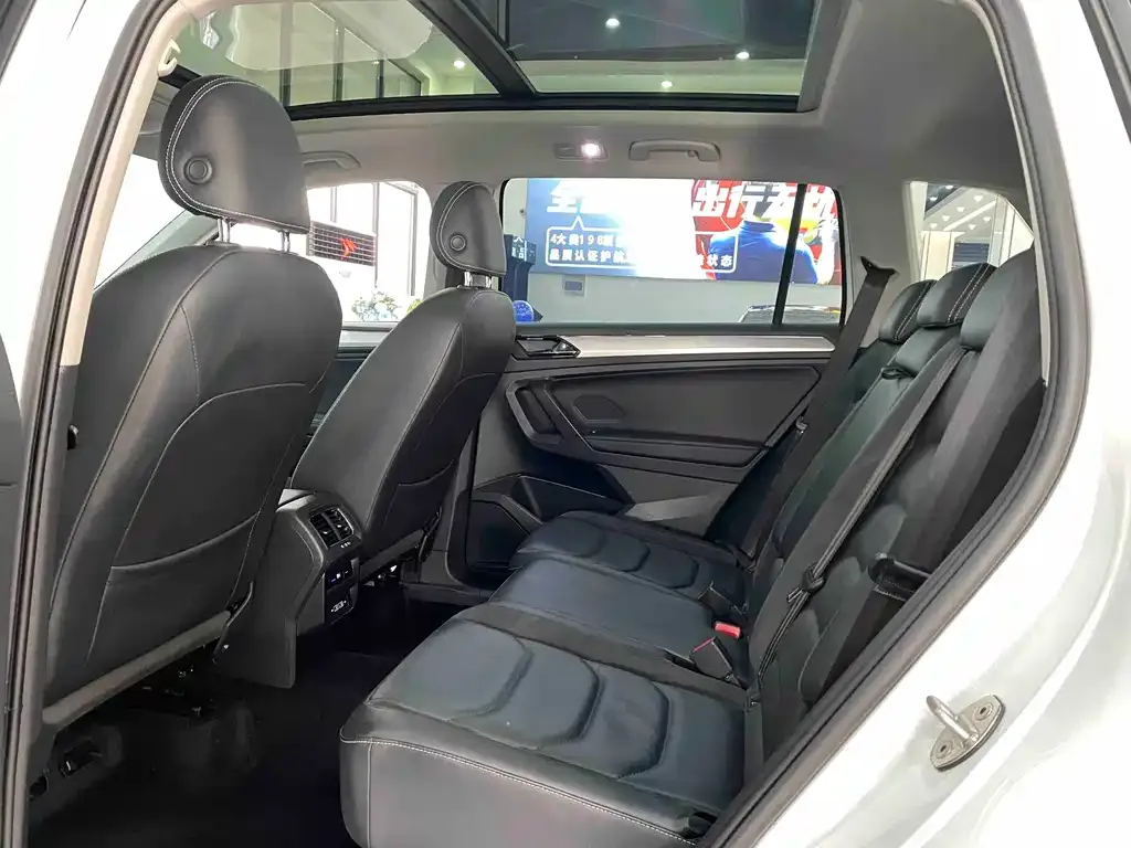 Volkswagen Tiguan L 2021 из CN, фото 3