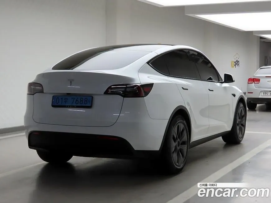 Tesla Model Y 2024 из KR, фото 4