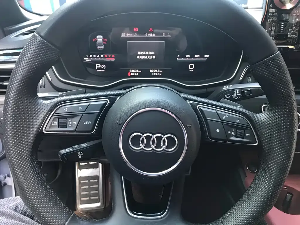 Audi A4L 2024 из CN, фото 2