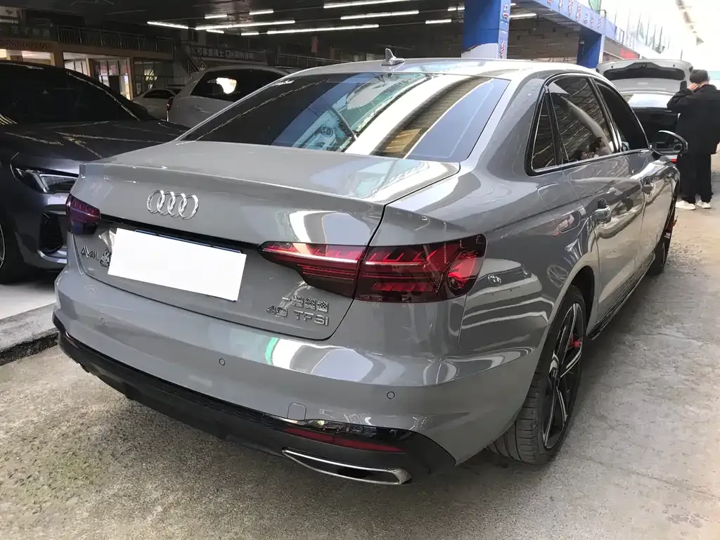 Audi A4L 2024 из CN, фото 10