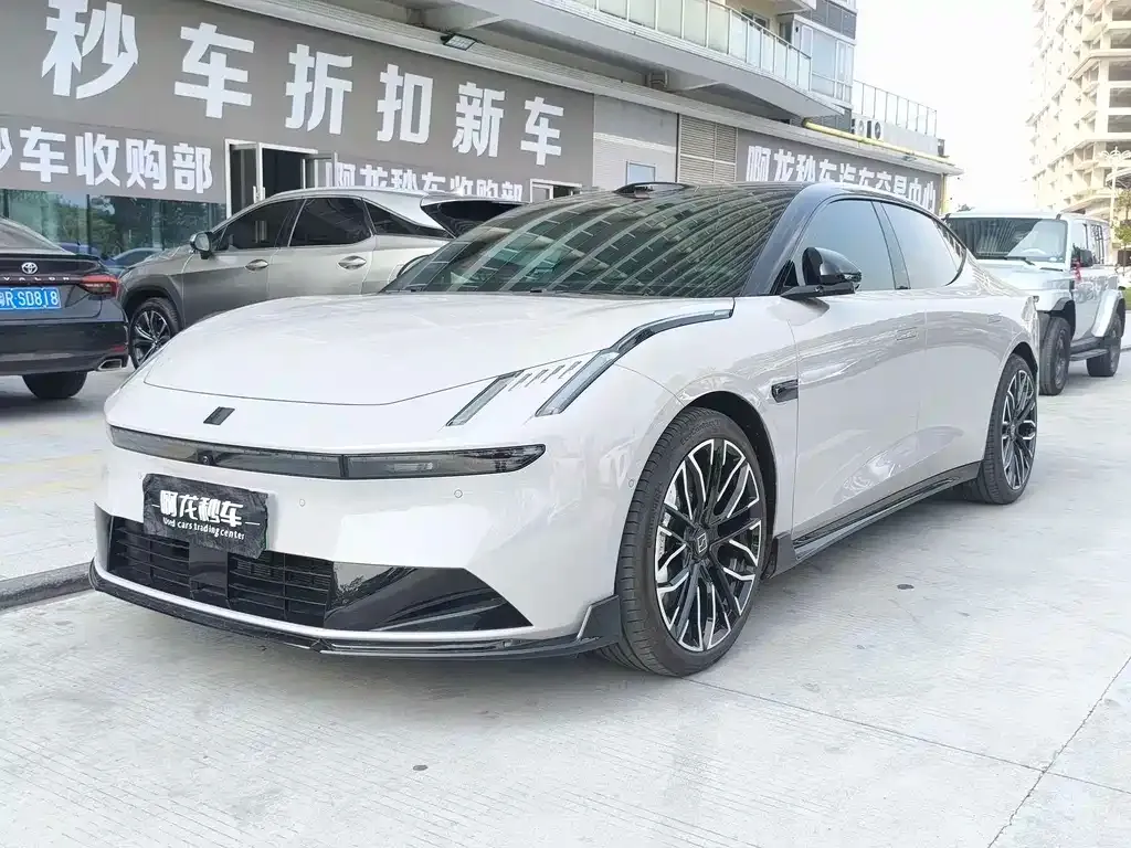 Lynk & Co 领克10