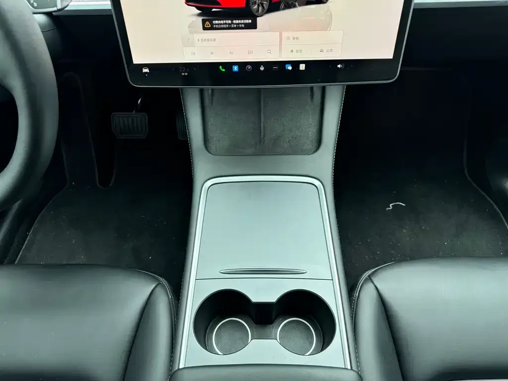 Tesla Model Y 2023 из CN, фото 3