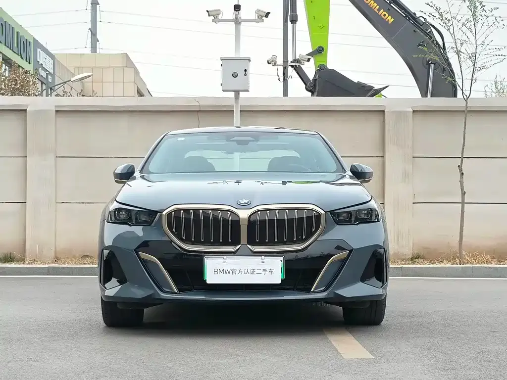 BMW i5 — фото 7