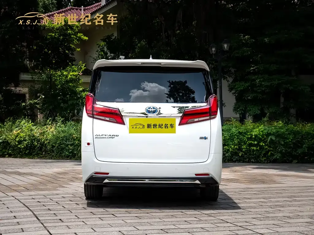 Toyota Alphard — фото 4
