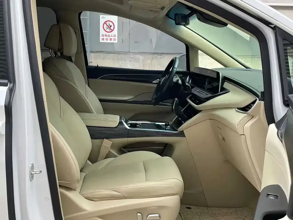 Buick GL8 2022 из CN, фото 4