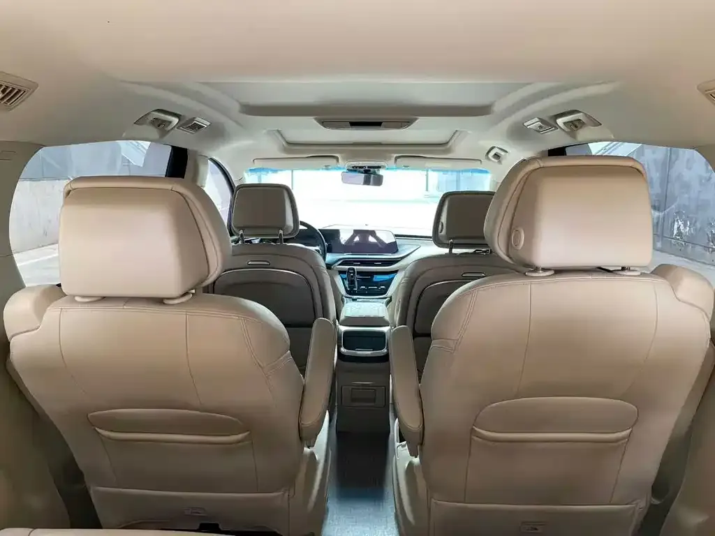 Buick GL8 2022 из CN, фото 2