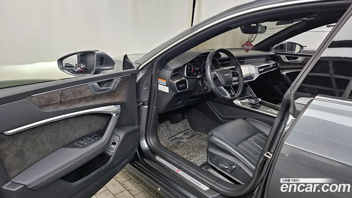 Audi A7 2021 из KR, фото 10
