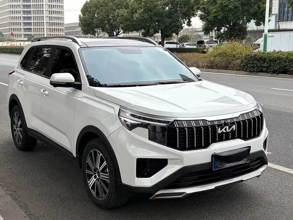 Kia Sportage — фото 7