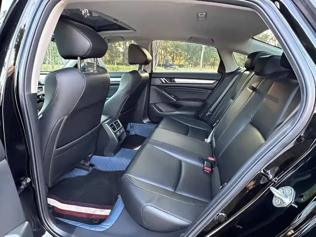 Honda Accord 2023 из CN, фото 2