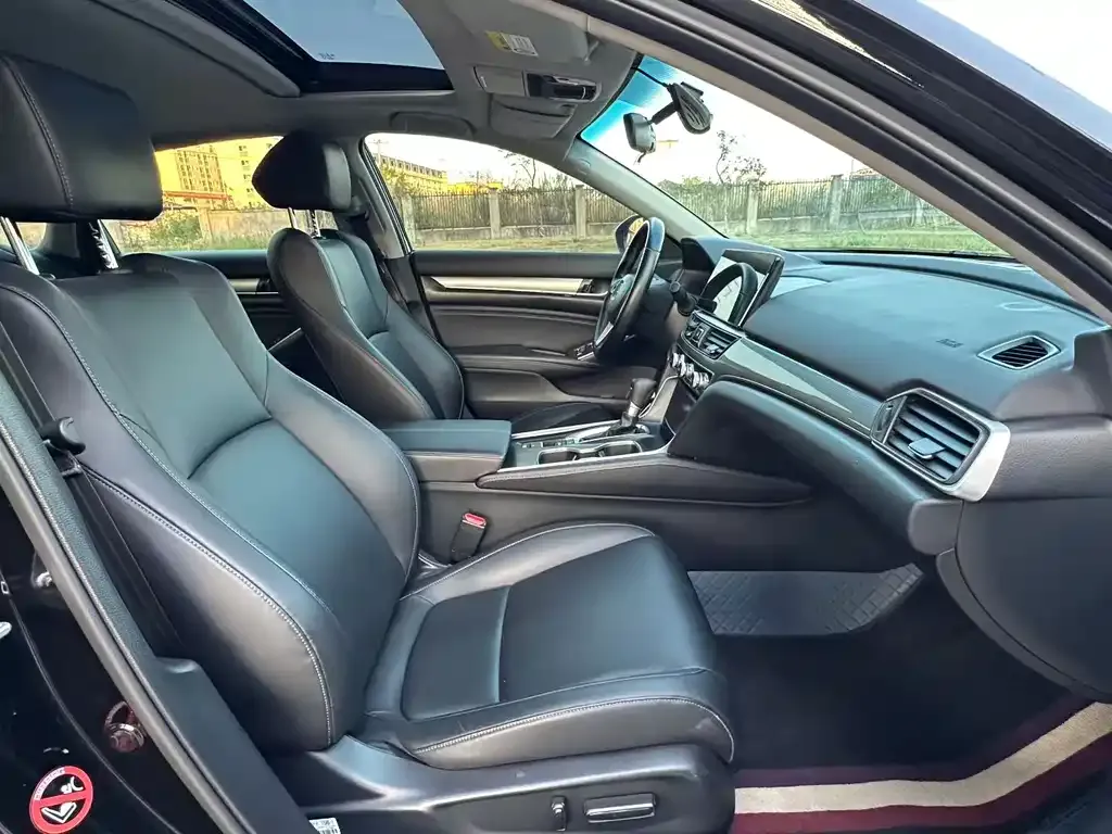 Honda Accord 2023 из CN, фото 8