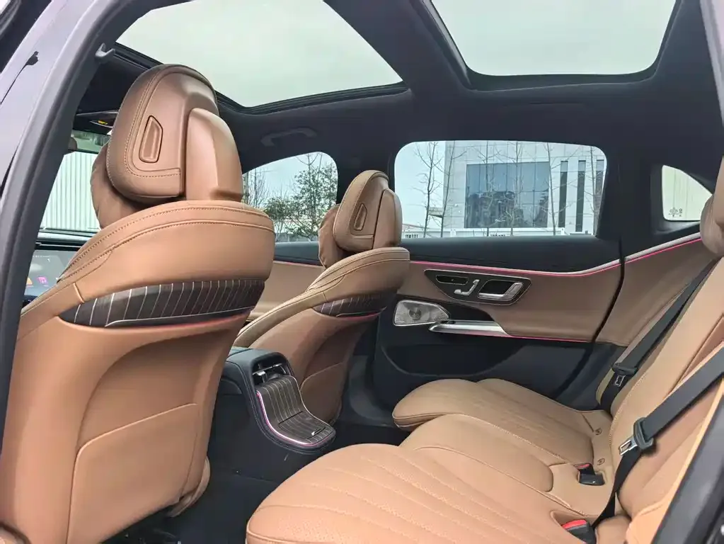 Mercedes-Benz E-Class 2024 из CN, фото 8