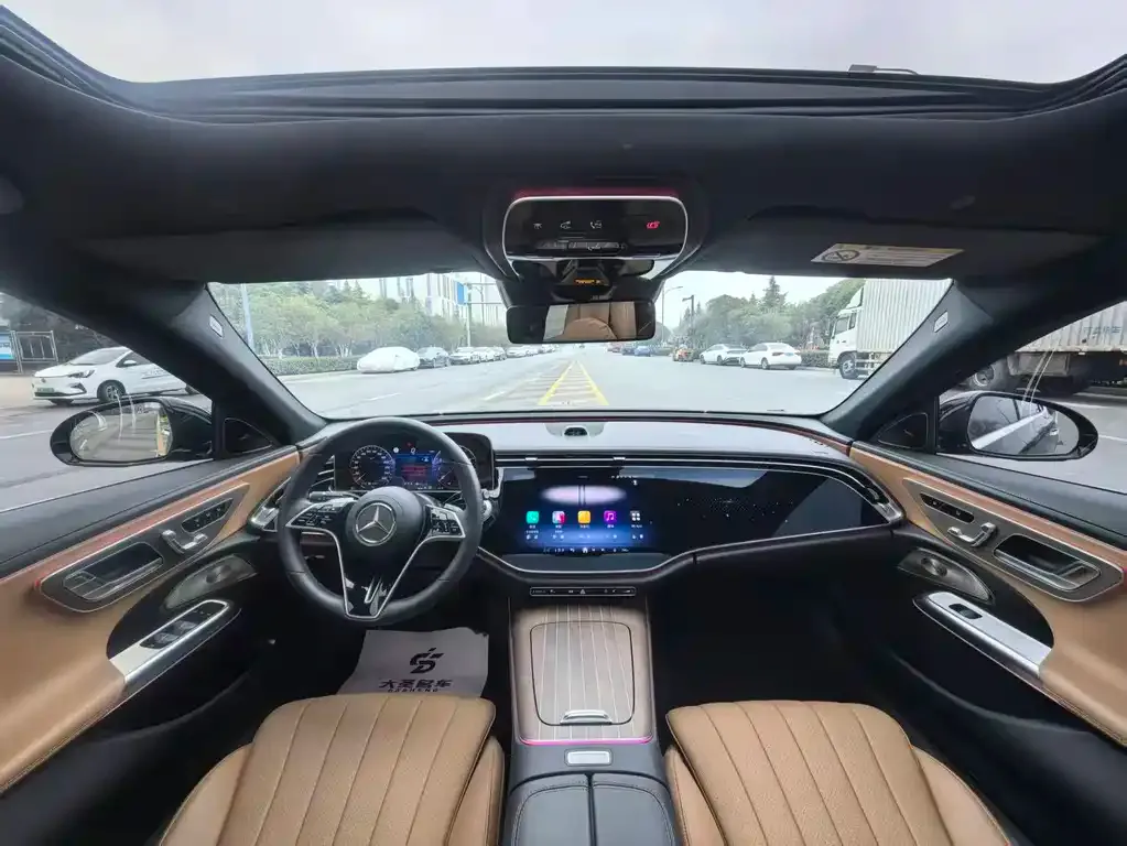 Mercedes-Benz E-Class 2024 из CN, фото 5