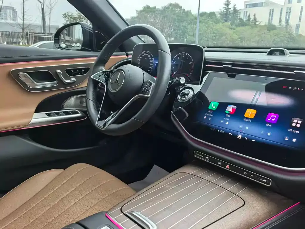 Mercedes-Benz E-Class 2024 из CN, фото 2