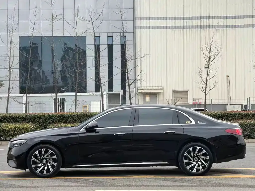 Mercedes-Benz E-Class 2024 из CN, фото 9
