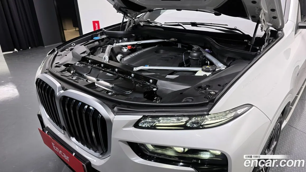 BMW X7 — фото 10