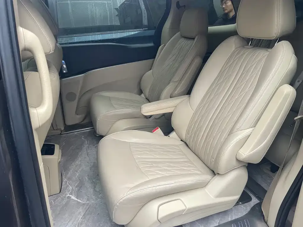 Buick GL8 2023 из CN, фото 7