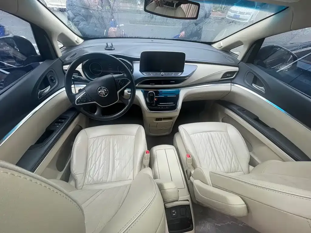 Buick GL8 2023 из CN, фото 10