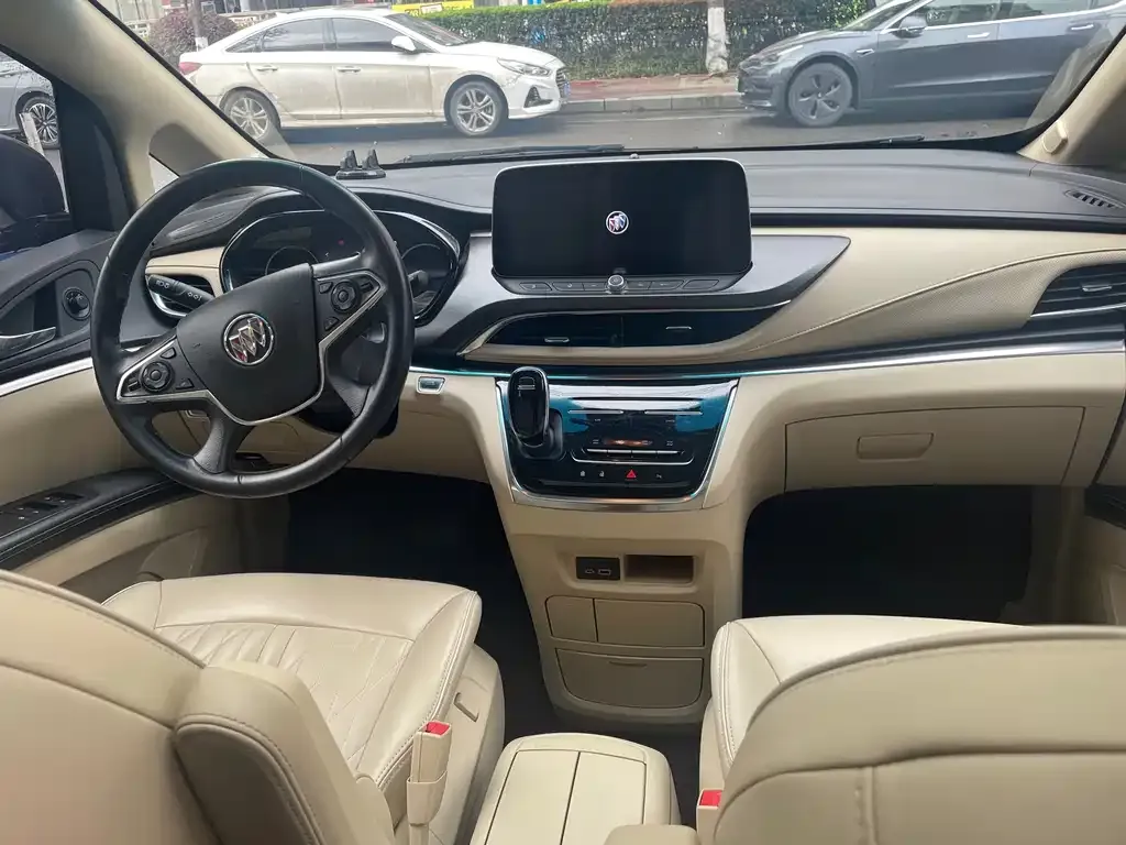 Buick GL8 2023 из CN, фото 4
