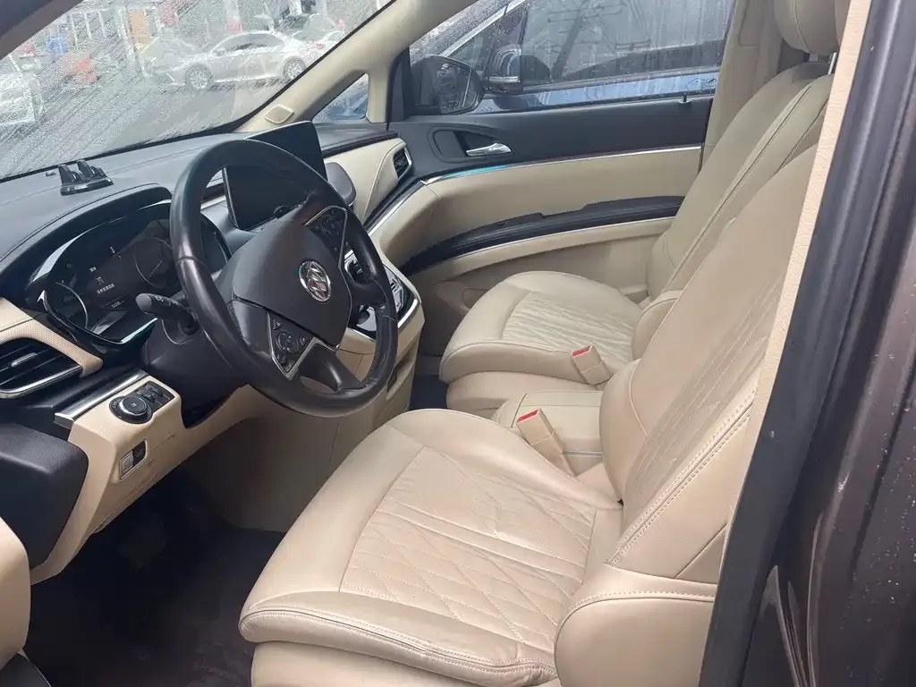 Buick GL8 2023 из CN, фото 5