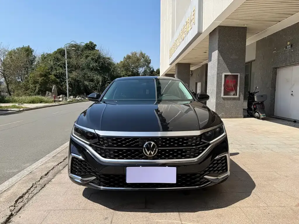 Volkswagen Passat — фото 6