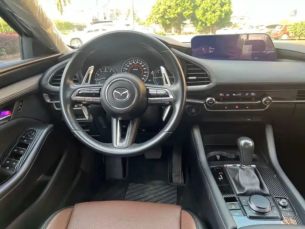 Mazda 3 Axela 2021 из CN, фото 4