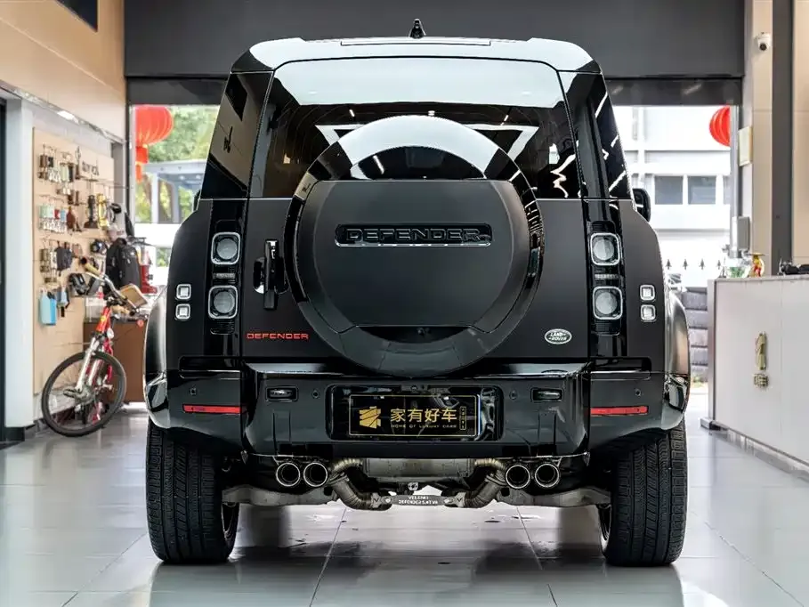 Land Rover Defender — фото 6