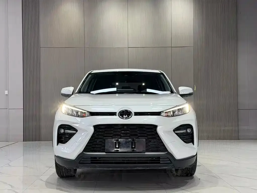 Toyota Wildlander — фото 7