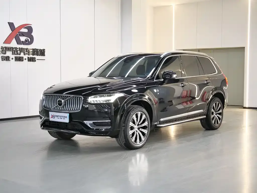 Volvo XC90 — фото 1