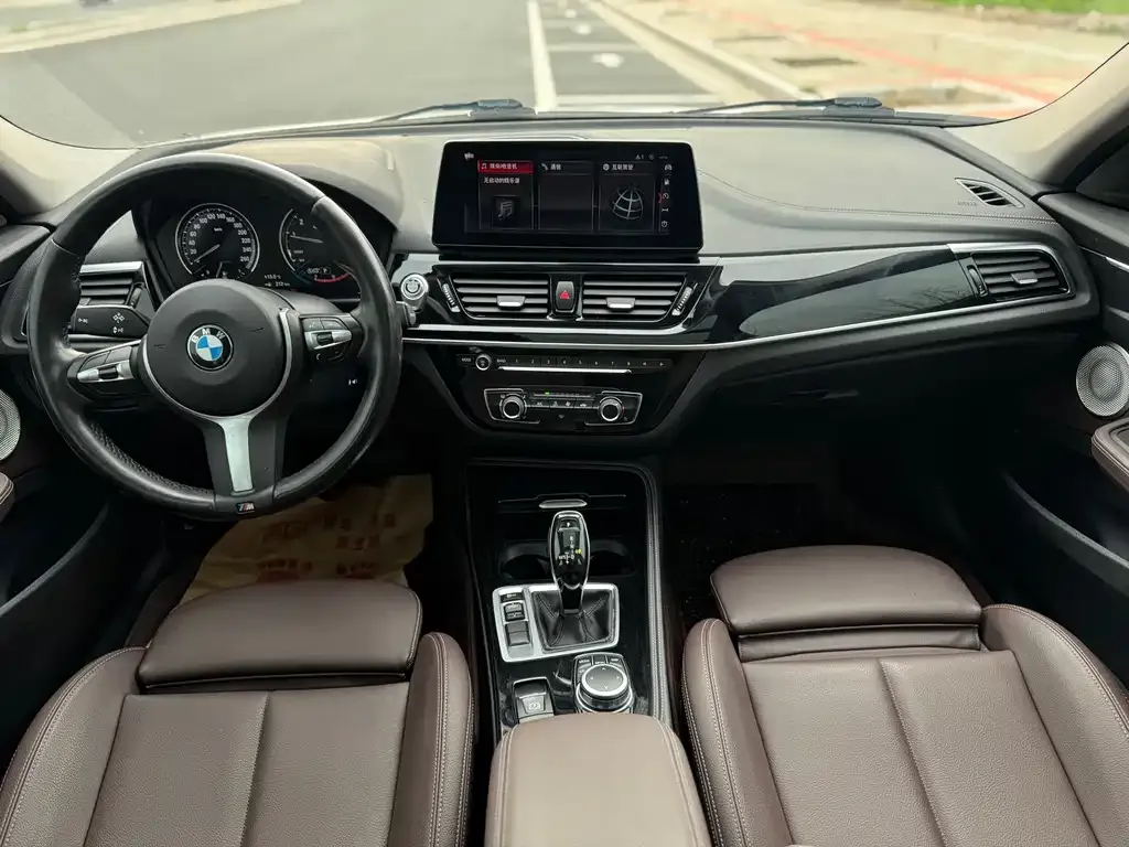 BMW 1 Series 2021 из CN, фото 8