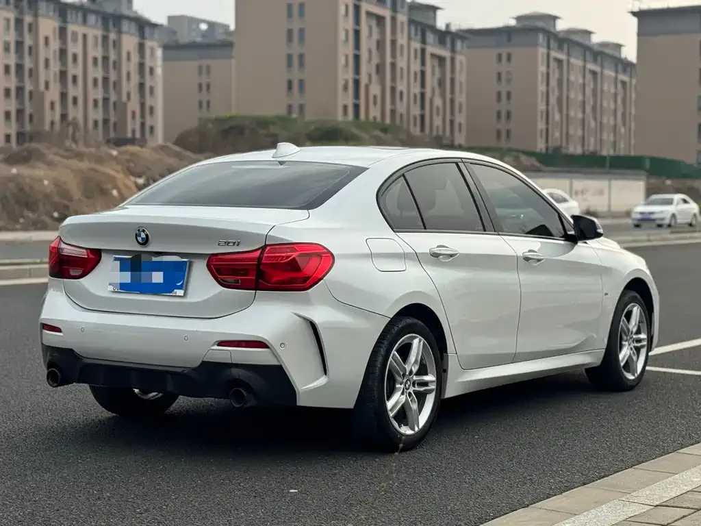 BMW 1 Series 2021 из CN, фото 4