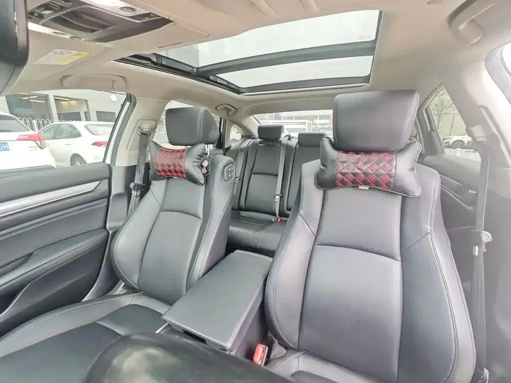 Honda Accord 2021 из CN, фото 8