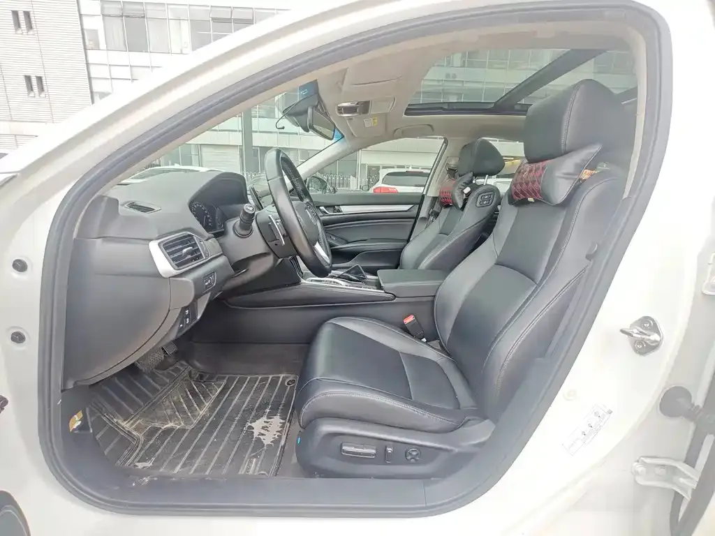 Honda Accord 2021 из CN, фото 2