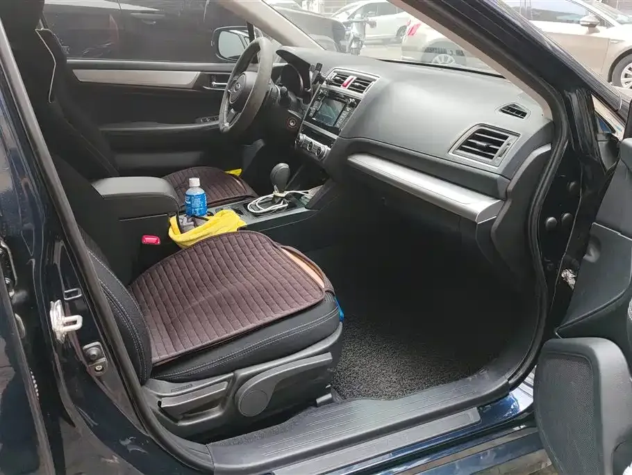 Subaru Legacy 2021 из CN, фото 8