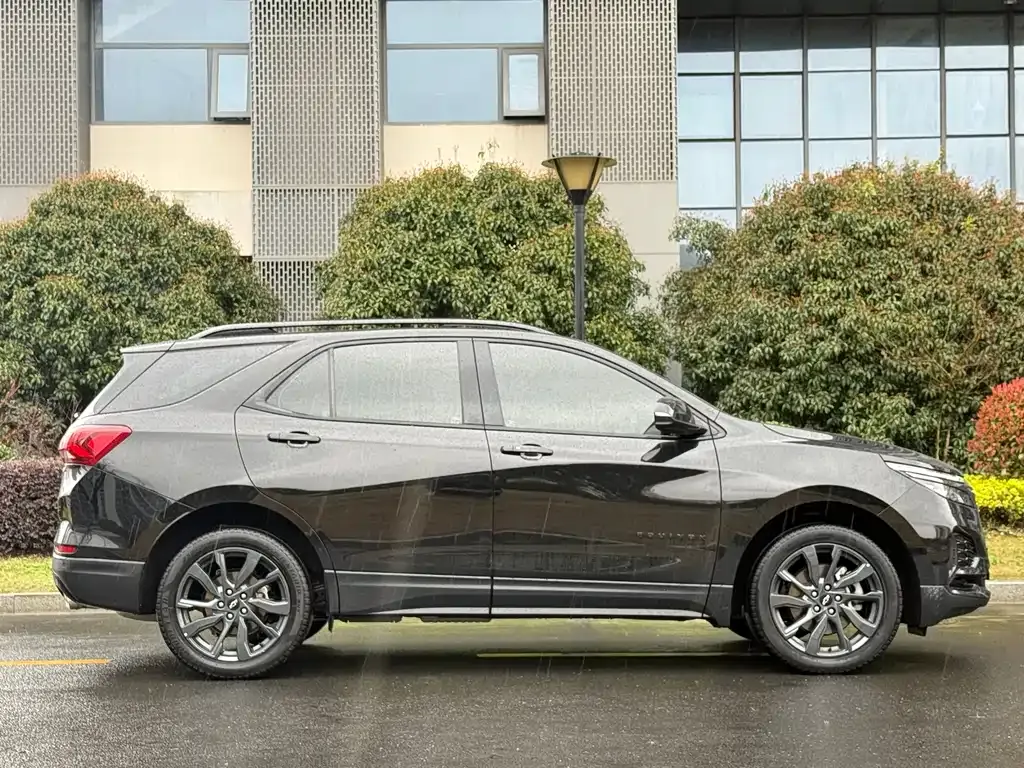 Chevrolet Equinox 2021 из CN, фото 9