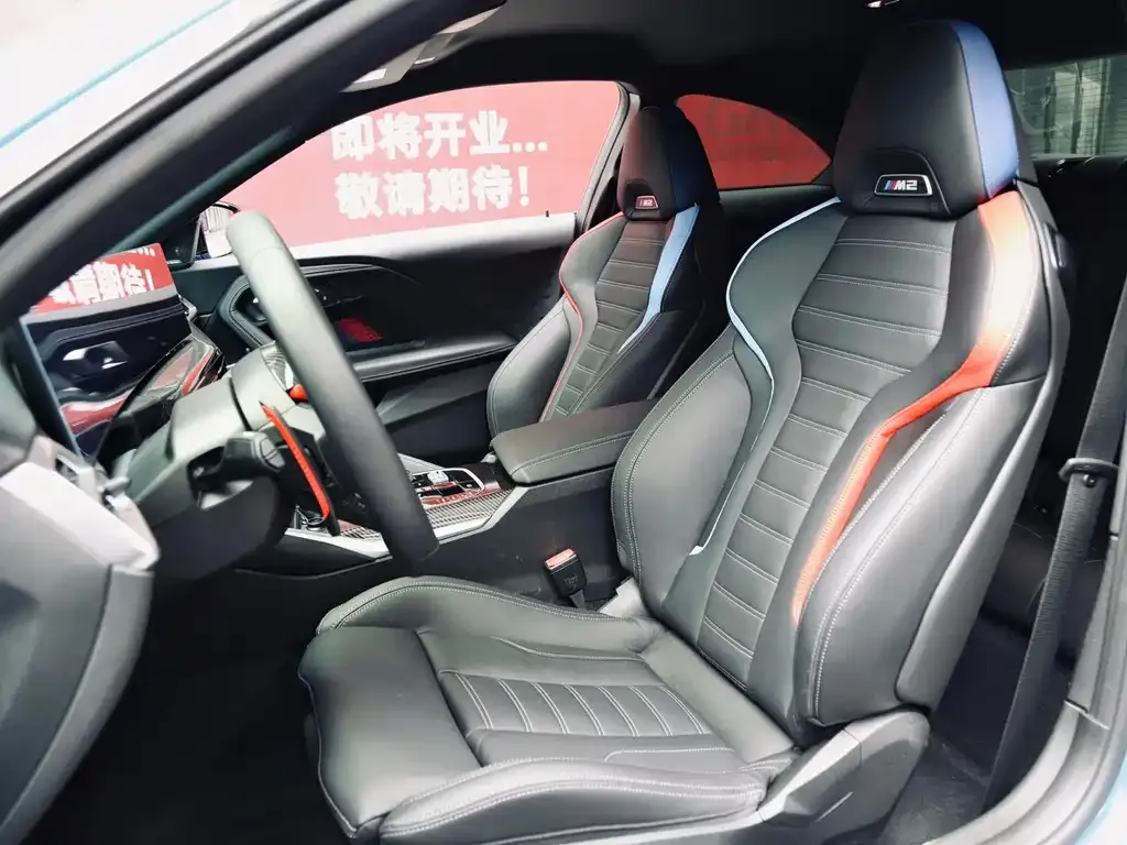 BMW M2 2025 из CN, фото 3