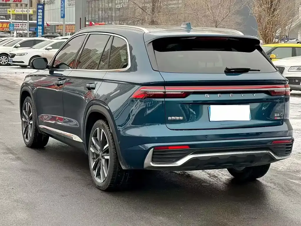 Geely Xingyue L — фото 9