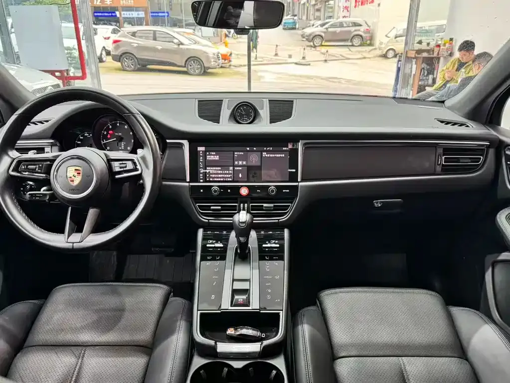 Porsche Macan 2023 из CN, фото 9
