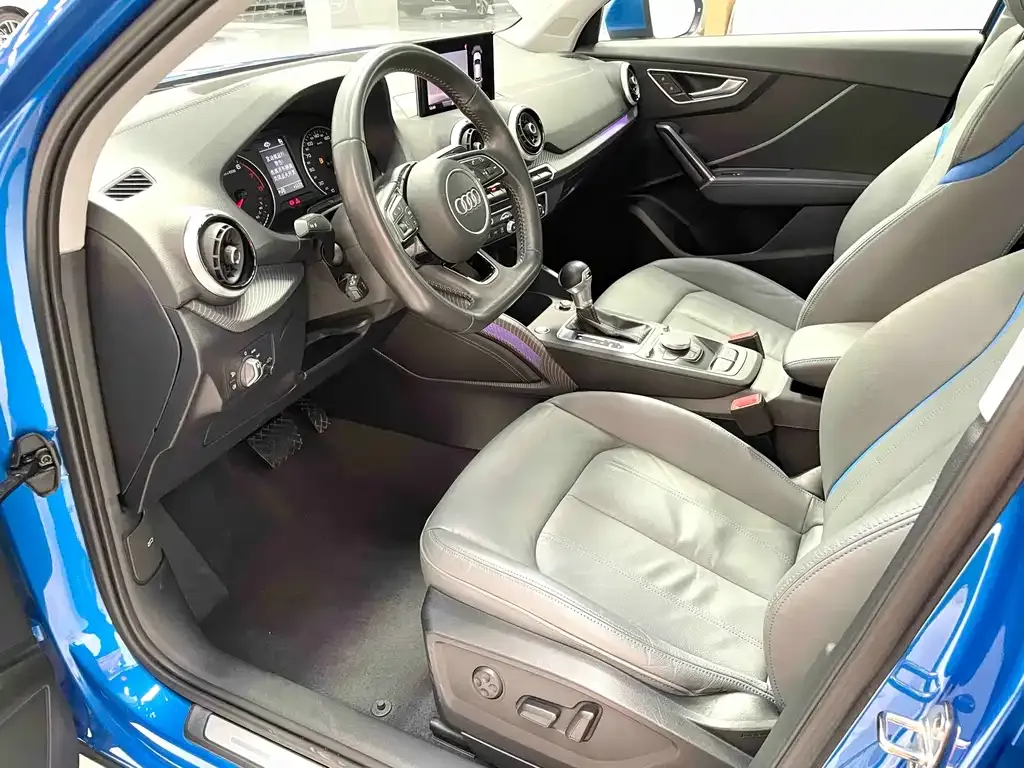 Audi Q2L 2023 из CN, фото 8