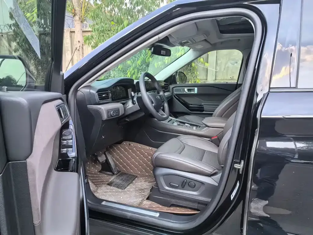 Ford Explorer 2025 из CN, фото 3