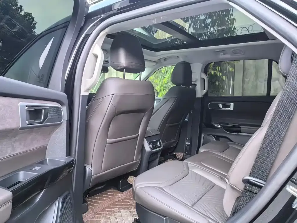 Ford Explorer 2025 из CN, фото 4