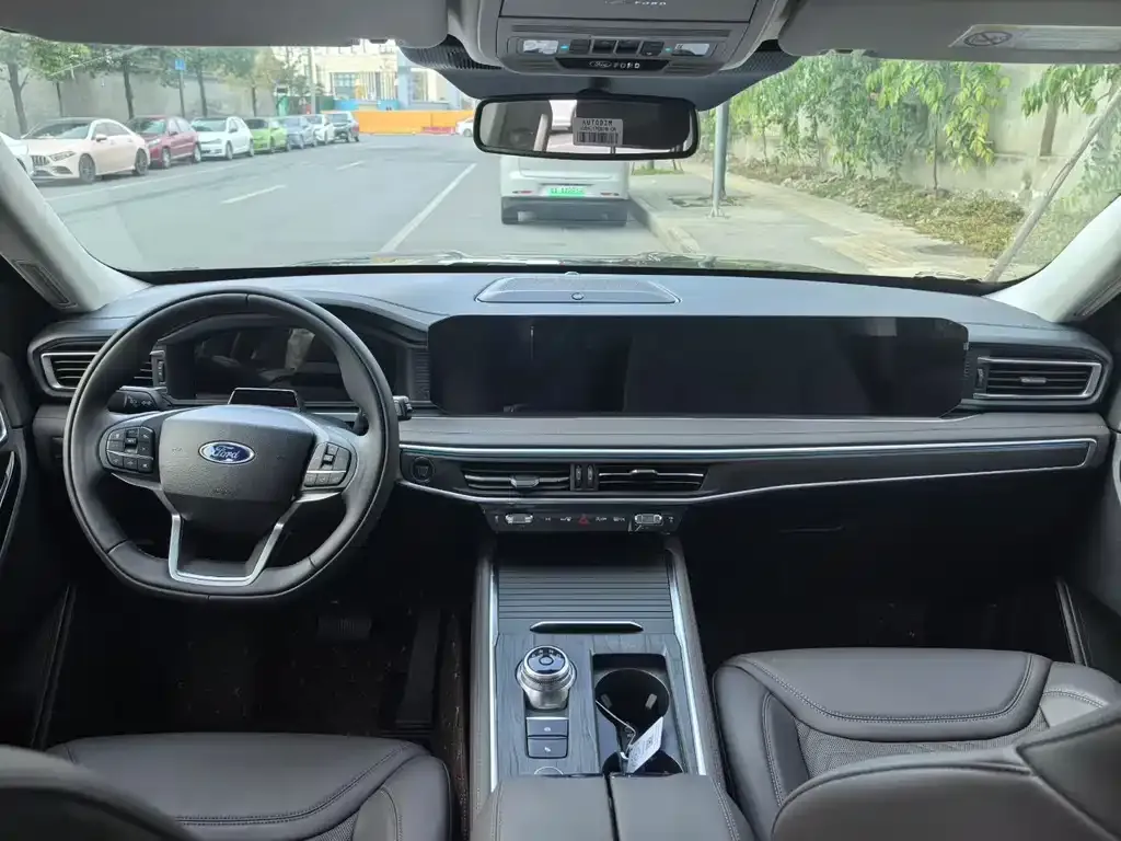 Ford Explorer 2025 из CN, фото 2