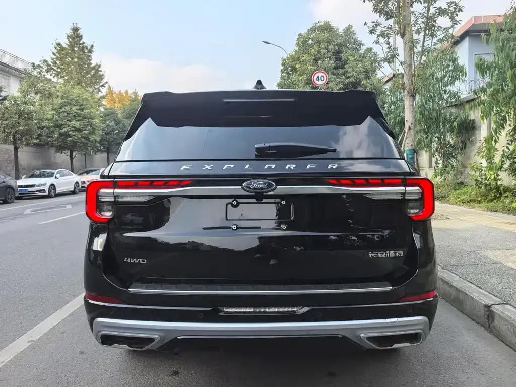Ford Explorer 2025 из CN, фото 8