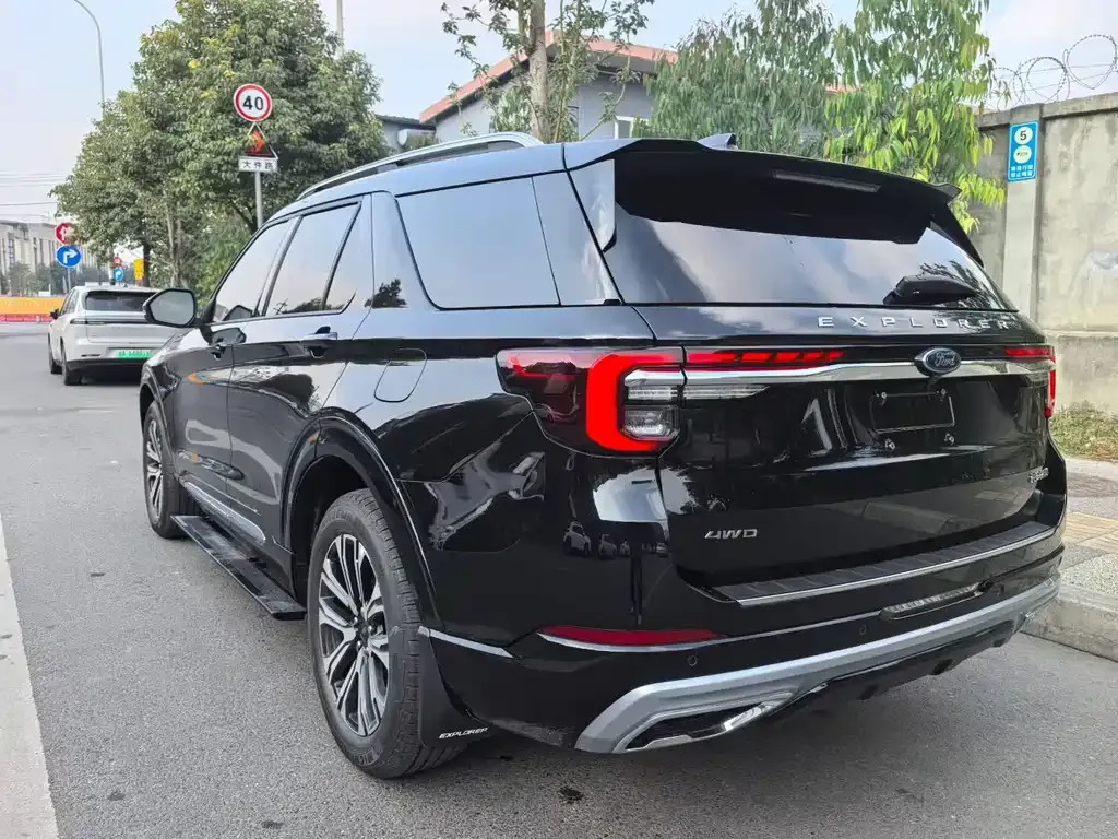 Ford Explorer 2025 из CN, фото 6