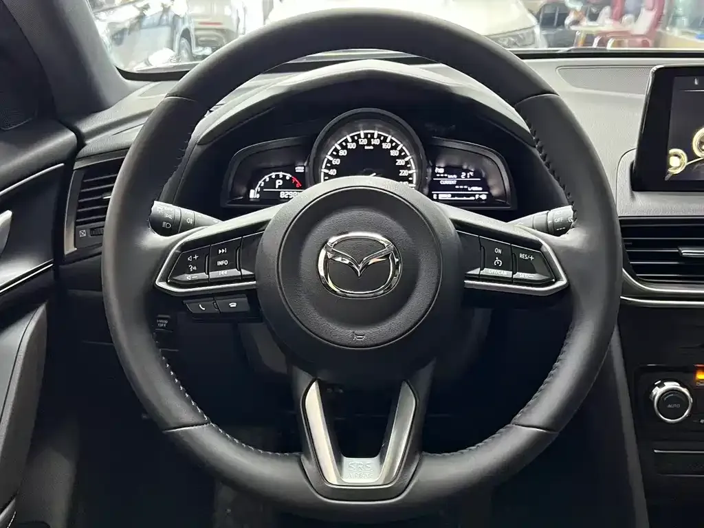 Mazda CX-4 — фото 9