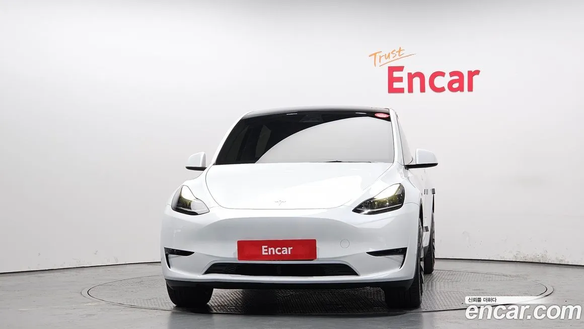 Tesla Model Y — фото 7
