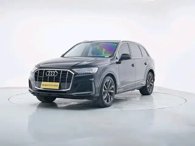 Audi Q7 2021 из CN, фото 1