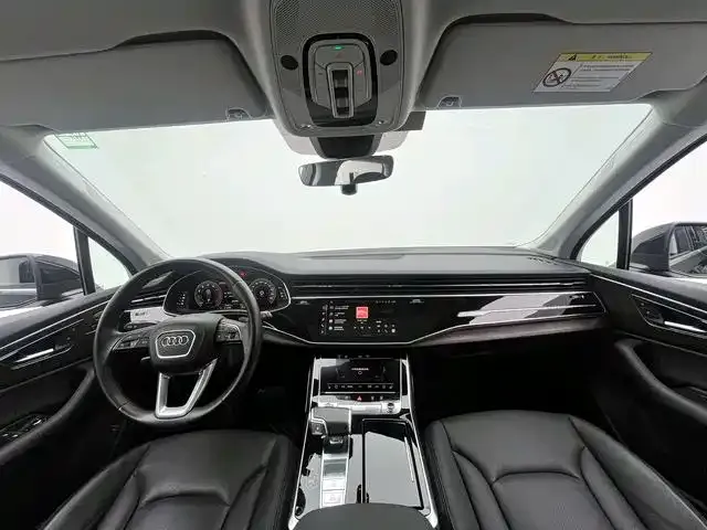 Audi Q7 2021 из CN, фото 6