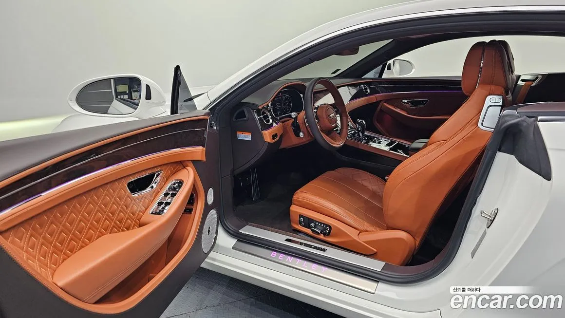 Bentley Continental 2022 из KR, фото 9